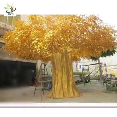 China UVG GRE08 Golden artificial big trees with fake banyan leaves for home garden landscaping supplier